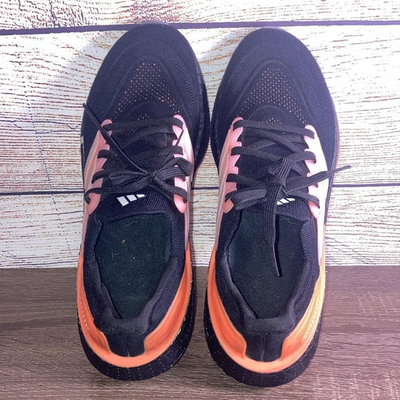 Pre Owned Adidas Women's Black ULTRABOOST LIGHT Running Shoes HQ8599 Size 10.5 - Picture 9 of 9